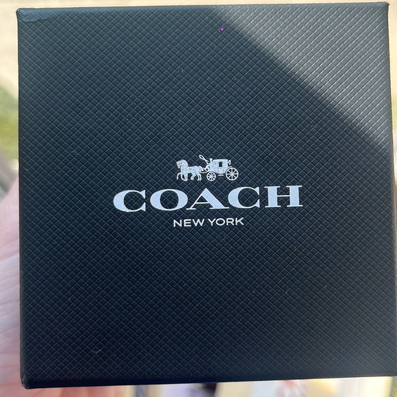 Coach Watch - Picture 3 of 3